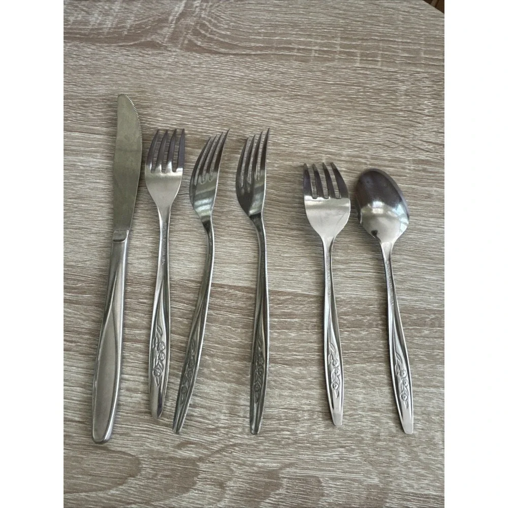 Vintage Superior Stainless Radiant Rose Loose Set Of 6